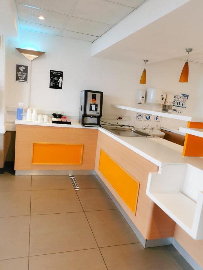 Ecomotel Grayston Previously Known As Sun1 Wynberg Йоганнесбурґ Екстер'єр фото